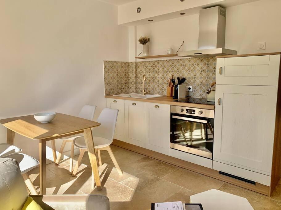 La Reposee, Bas De Villa En Plein Coeur De Vence Dış mekan fotoğraf