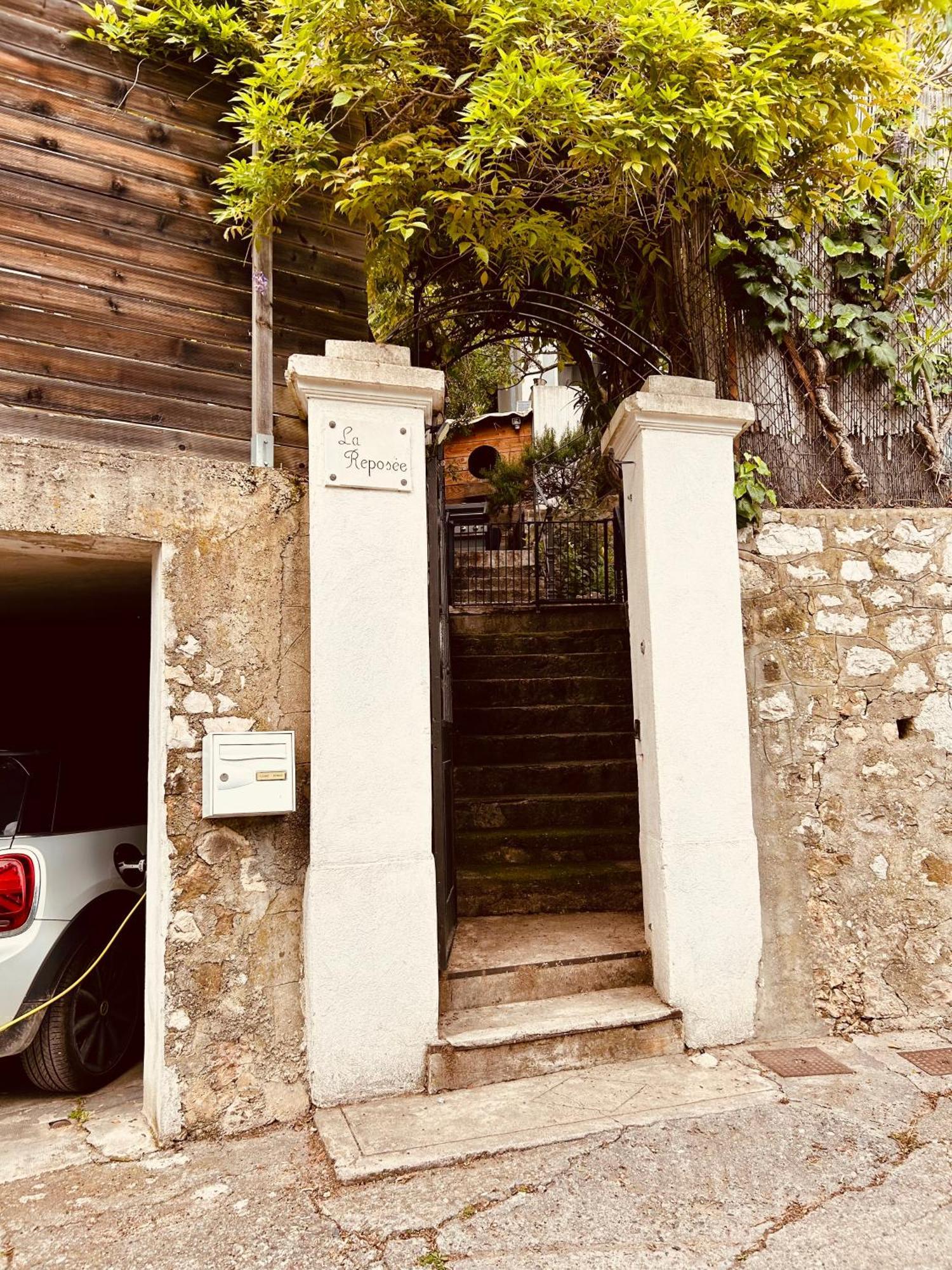 La Reposee, Bas De Villa En Plein Coeur De Vence Dış mekan fotoğraf